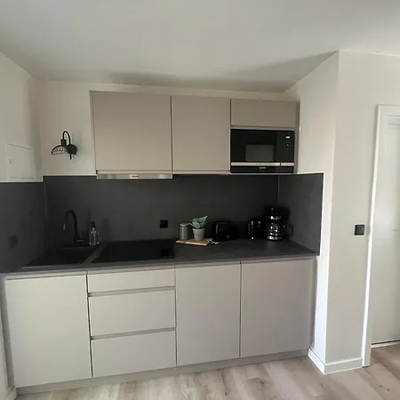 Park Apartment *